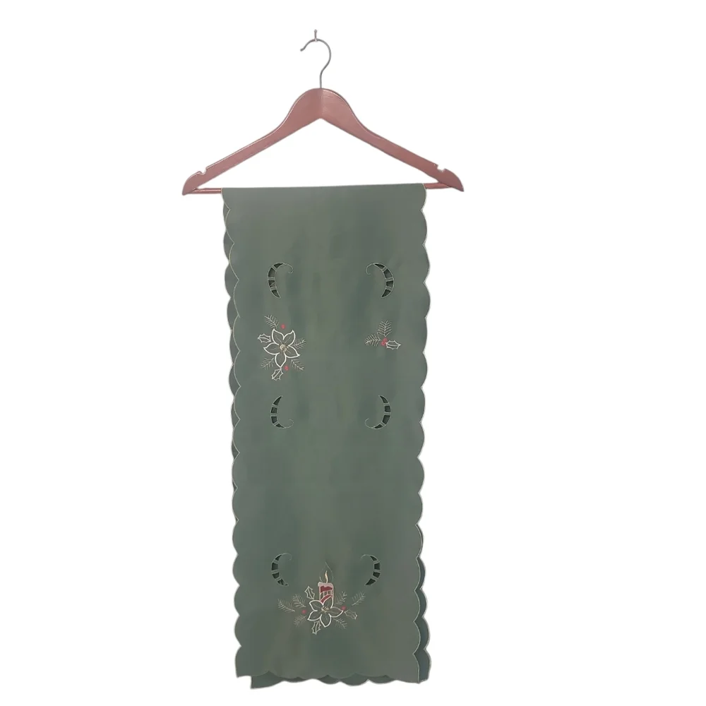Vintage‎ Table Runner Christmas Holiday Green Embroidered Candle Floral